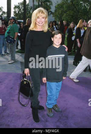 Loni Anderson and daughter Deidre arriving at the engagement party for Liza  Minelli and David Gest at the SkyBar, Mondrian Hotel in Los Angeles.  February 21, 2002. - AndersonLoni Deirdre daug01.JPG 