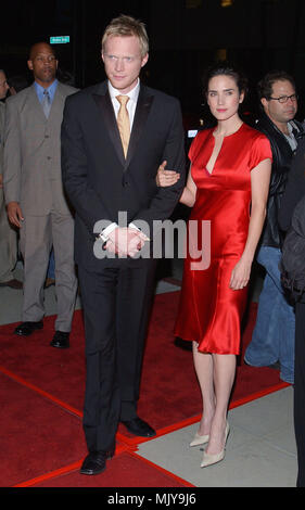 Paul Bettany and wife Jennifer Connelly arriving at the ' Master & Commander Premiere: The Far Side of The World ' at the Samuel Goldwin Theatre Academy of Motion Pictures Arts & Science in Los Angeles. November 11, 2003.          -            BettanyPaul ConnellyJenn04.JPG           -              BettanyPaul ConnellyJenn04.JPGBettanyPaul ConnellyJenn04  Event in Hollywood Life - California,  Red Carpet Event, Vertical, USA, Film Industry, Celebrities,  Photography, Bestof, Arts Culture and Entertainment, Topix Celebrities fashion /  from the Red Carpet-, Vertical, Best of, Hollywood Life, Ev Stock Photo