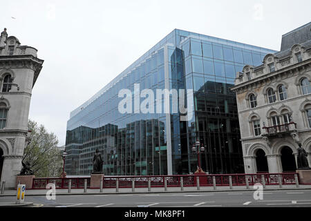 New Goldman Sachs Headquarters building  (designed by Kohn Pedersen Fox Associate) near Holborn Viaduct, Farringdon St City of London UK KATHY DEWITT Stock Photo