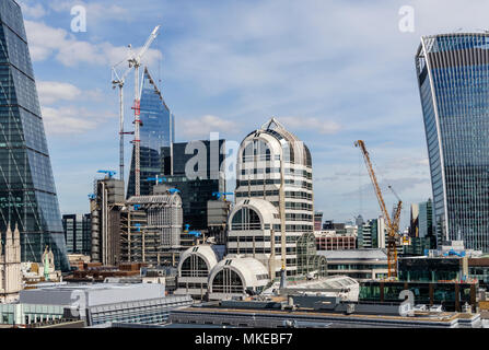 Modern high rise buildings in the City of London insurance district: Lloyds Building, Scalpel, Willis Building and 20 Gracechurch Street, London Stock Photo