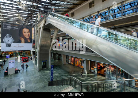 interior of Lucerne Railway Station (Bahnhof Luzern), Zentralstrasse ...