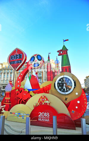 MOSCOW, RUSSIA - MAY 08: Official countdown clock of World Cup 2018 in Moscow on May 8, 2018. Credit: Krasnevsky/Alamy Live News Stock Photo