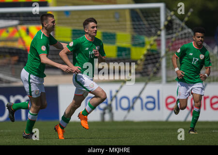 Burton upon Trent, UK. 8th May 2018. Troy Parrot (Ireland) celebrates opening the scoring during the 2018 UEFA European Under-17 Championship Group C match between Republic of Ireland and Denmark at St George's Park on May 8th 2018 in Burton upon Trent, England. Credit: PHC Images/Alamy Live News Stock Photo