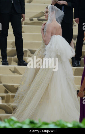 Kate Bosworth attends the Costume Institute Benefit at The Metropolitan ...