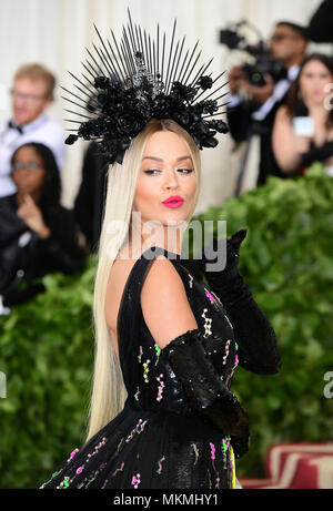 Caption Correction: Correcting name from Rihanna to Rita Ora. Rita Ora attending the Metropolitan Museum of Art Costume Institute Benefit Gala 2018 in New York, USA. Stock Photo