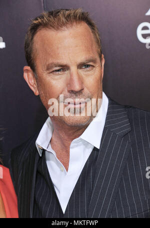 Kevin Costner  arriving at The 3 Days to Kill Premiere at the Arclight Theatre In Los Angeles.Kevin Costner 219 Red Carpet Event, Vertical, USA, Film Industry, Celebrities,  Photography, Bestof, Arts Culture and Entertainment, Topix Celebrities fashion /  Vertical, Best of, Event in Hollywood Life - California,  Red Carpet and backstage, USA, Film Industry, Celebrities,  movie celebrities, TV celebrities, Music celebrities, Photography, Bestof, Arts Culture and Entertainment,  Topix, headshot, vertical, one person,, from the year , 2014, inquiry tsuni@Gamma-USA.com Stock Photo