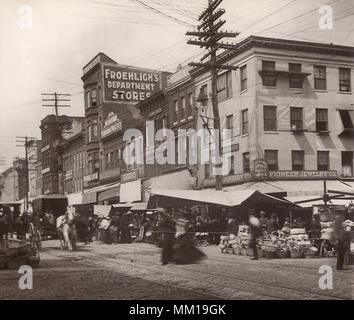 Street Merchants near Lexington Market. Baltimore.1905 Stock Photo