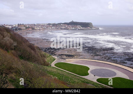 Scarborough, Yorkshire, UK. April 30, 2018.  Scarborough  South bay with rough sea in April taken from the cliff above the old swimming pool and prome Stock Photo