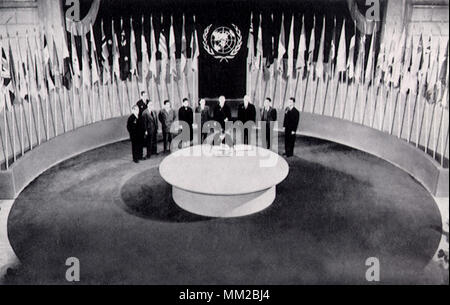 evolution Schedule regain United nations charter 1945 hi-res stock photography and images - Alamy