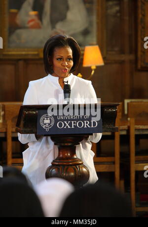 UK - America's First Lady Michelle Obama visits Oxford University with pupils from the Elizabeth Garrett Anderson secondary school for girls for a day long 'immersion experience' to highlight the importance of education. 25 May 2011 --- Image by © Paul Cunningham Stock Photo