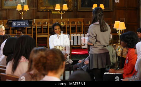 UK - America's First Lady Michelle Obama visits Oxford University with pupils from the Elizabeth Garrett Anderson secondary school for girls for a day long 'immersion experience' to highlight the importance of education. 25 May 2011 --- Image by © Paul Cunningham Stock Photo