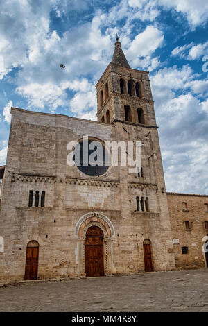 Bevagna, Perugia, Umbria, Italy: medieval buildings in the main square of the city, known as Piazza Silvestri Stock Photo