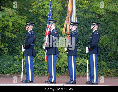 Soldiers assigned to the 3rd Infantry Regiment 'The Old Guard' prepare to participate in the opening ceremony of the 2nd Annual George Washington Patriot Run at Mount Vernon, Virginia, September 10, 2017. Chief of Staff of the U.S. Army Gen. Mark A. Milley gave initial remarks to more than 2,000 runners that participated in the event (U.S. Army Photo by Sgt. 1st Class Andrew Porch) Stock Photo