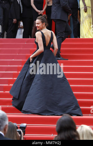 Cannes, Frankreich. 09th May, 2018. Irina Shayk attending the 'Yomeddine' premiere during the 71st Cannes Film Festival at the Palais des Festivals on May 09, 2018 in Cannes, France | Verwendung weltweit Credit: dpa/Alamy Live News Stock Photo