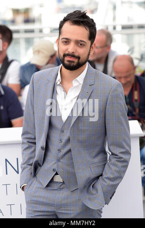 Cannes, France. 10th May, 2018. 71st Cannes Film Festival 2018, Photocall film 'Arctic'. Joe Penna Credit: Independent Photo Agency/Alamy Live News Stock Photo