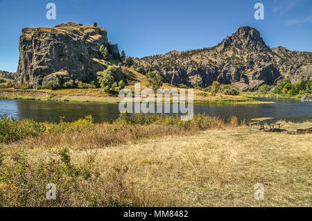 Perfect spot for a picnic along the Missouri River in Montana Stock Photo
