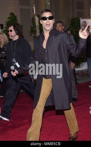 Ricky Martin  singing on the red carpet at the 7th Annual Blockbuster Entertainment Awards  at the Shrine Auditorium in Los Angeles  4/10/2001 © TsuniMartinRicky40.JPGMartinRicky40 Red Carpet Event, Vertical, USA, Film Industry, Celebrities,  Photography, Bestof, Arts Culture and Entertainment, Topix Celebrities fashion /  Vertical, Best of, Event in Hollywood Life - California,  Red Carpet and backstage, USA, Film Industry, Celebrities,  movie celebrities, TV celebrities, Music celebrities, Photography, Bestof, Arts Culture and Entertainment,  Topix, vertical, one person,, from the year , 200 Stock Photo
