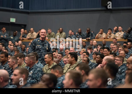 170913-N-MD297-021  YOKOSUKA, Japan (Sept. 13, 2017) Master Chief Petty Officer of the Navy (MCPON) Steven S. Giordano speaks to more than 1,000 Sailors from Commander Fleet Activity Yokosuka and tenant commands during an all-hands call in Yokosuka, Japan. Giordano and his wife, Navy Ombudsman-at-Large Elka Franco-Giordano, are on a tour of the U.S. 7th Fleet area of responsibility. (U.S. Navy photo by Mass Communication Specialist 2nd Class Huey D. Younger Jr./Released) Stock Photo