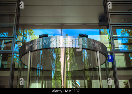 Max Planck Society, Entrance to the General Administration, Munich, Upper Bavaria, Bavaria, Germany Stock Photo