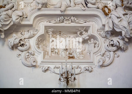 S. Cita oratorio, Palermo, Sicily, Italy. Baroque reliefs by Giacomo  Serpotta. The pivotal episode of the oratorio, performed at the center of  the aps Stock Photo - Alamy