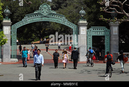 Students walk past historic Sather Gate on the University of California campus at Berkeley, California. Stock Photo