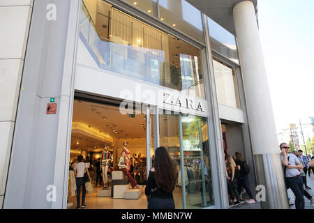 Zara ladies fashion store, on Oxford Street, central London, UK Stock Photo