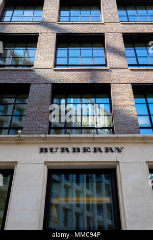burberry horseferry house horseferry road london sw1p 2aw
