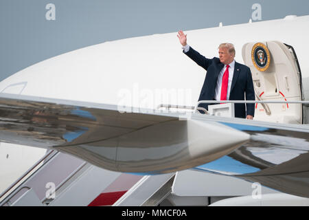United States President Donald Trump waves as he boards Air Force One at Joint Base Andrews in Maryland on May 10, 2018. Erin Schaff/Pool via CNP | usage worldwide