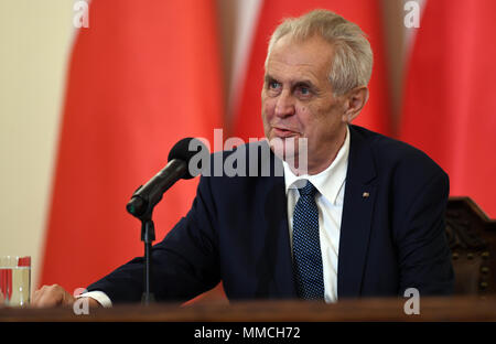 Warsaw, Poland. 10th May, 2018. Czech President Milos Zeman speaks at the Polish Presidential Palace in Warsaw, Poland, on May 10, 2018. Czech President Milos Zeman began his visit to Poland Thursday with a meeting with his Polish counterpart Andrzej Duda. Credit: Maciej Gillert/Xinhua/Alamy Live News Stock Photo