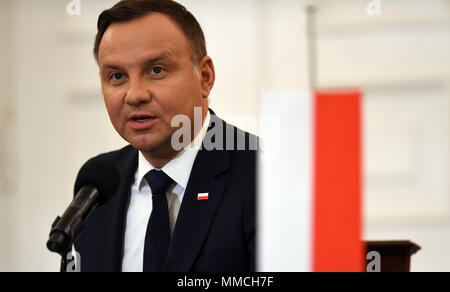 Warsaw, Poland. 10th May, 2018. Polish President Andrzej Duda speaks at the Polish Presidential Palace in Warsaw, Poland, on May 10, 2018. Czech President Milos Zeman began his visit to Poland Thursday with a meeting with his Polish counterpart Andrzej Duda. Credit: Maciej Gillert/Xinhua/Alamy Live News Stock Photo