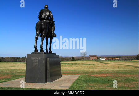 A monument to legendary Confederate General Stonewall Jackson overlooks Henry House Hill, now part of Manassas Battlefield National Park in Virginia Stock Photo