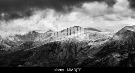 Panoramic view of Glyder Fawr from Mount Snowdon in black and white Stock Photo