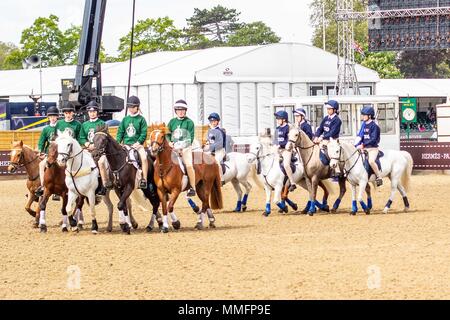 Windsor, UK. 11th May 2018. Day 3. Royal Windsor Horse Show. Windsor. Berkshire. UK.  Pony Club Mounted Games.11/05/2018. Credit: Sport In Pictures/Alamy Live News Stock Photo