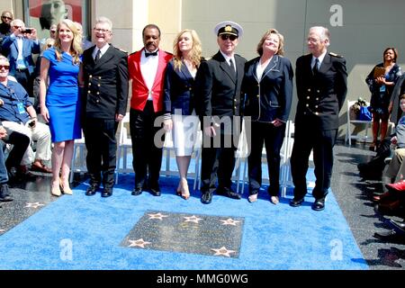 Hollywood, California, USA. 9th May, 2018. I15983CHW.Princess Cruises and the Original Cast of ''The Love Boat'' Receive Hollywood Walk Of Fame Honorary Star Plaque .in Front Of Dolby Theatre, Hollywood, CA USA.05102018.JAN SWARTZ (GROUP PRESIDENT OF PRINCESS CRUISES AND CARNIVAL AUSTRALIA) WITH FRED GRANDY (GOPHER), TED LANGE (ISAAC) JILL WHELAN (VICKI), GAVIN MACLEOD (CAPTAIN STUBING), LAUREN TEWES (JULIE) AND AND BERNIE KOPELL (DOC) . © Clinton H.WallacePhotomundo International Photos Inc (Credit Image: © Clinton WallaceGlobe Photos v Stock Photo