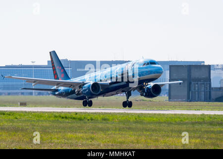 Airbus A320-214 in Magritte livery, commercial passenger twin-engine jet airliner from Belgian Brussels Airlines taking off from Brussels Airport Stock Photo