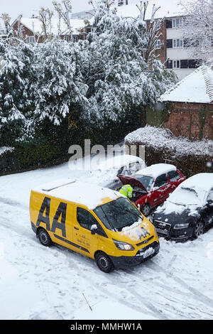 AA roadside help in Winter, London, UK. Stock Photo