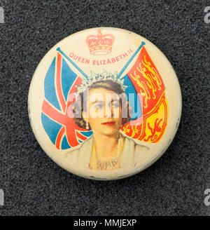 Vintage Queen Elizabeth Coronation Badge 1953 Stock Photo - Alamy