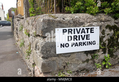 May 2018 - Private Drive - No parking sign in rural Somerset village of Cheddar Stock Photo