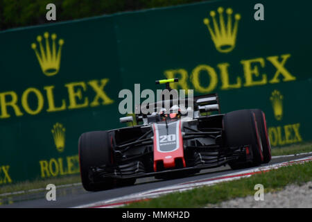 Barcelona, Spain. 12th May 2018. Kevin Magnussen of Denmark driving the (20) Haas F1 Team VF-18 Ferrari  on track during qualifying for the Spanish Formula One Grand Prix at Circuit de Catalunya on May 12, 2018 in Montmelo, Spain. Credit: CORDON PRESS/Alamy Live News Stock Photo