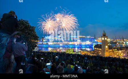 12 May 2018, Germany, Hamburg: People watch fireworks over cruise ship 'Aida Perla' to celebrate the 829th 'Harbour birthday' event in Hamburg. Photo: Daniel Bockwoldt/dpa Credit: dpa picture alliance/Alamy Live News Stock Photo