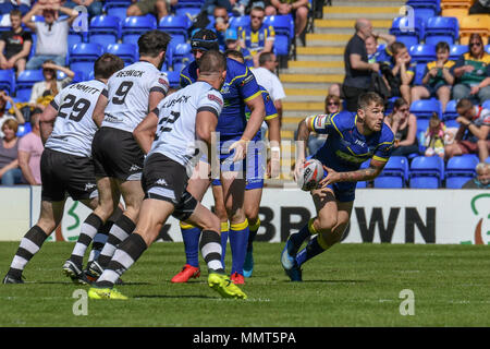 13th May 2018 , Halliwell Jones Stadium , Warrington, England; Ladbrokes Challenge Cup rugby, Toronto Wolfpack v Warrington Wolves; Daryl Clark of Warrington Wolves clears the ruck Credit: News Images /Alamy Live News Stock Photo