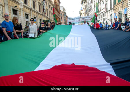 Rome, Italy. 12th May, 2018. Demonstration in Rome, organized by the Palestinian communities in Italy and by the Palestinian Arab Democratic Union in Italy (Udap) on the occasion of the 70th anniversary of the Nakba and against the recognition by the American president Donald Trump of Jerusalem as the Israeli capital. Credit: Patrizia Cortellessa/Pacific Press/Alamy Live News Stock Photo