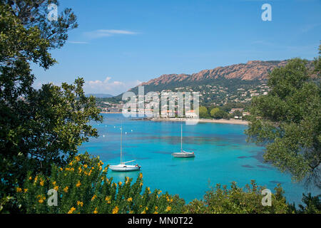 Bay of Agay, neighbourhood of Saint-Raphael, Cote d'Azur, Département Var, Provence-Alpes-Côte d’Azur, South France, France, Europe Stock Photo