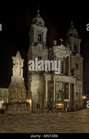 Night view of the church and convent of San Francisco in Santiago de Compostela, province of La Coruña, region of Galicia, Spain, Europe. Stock Photo