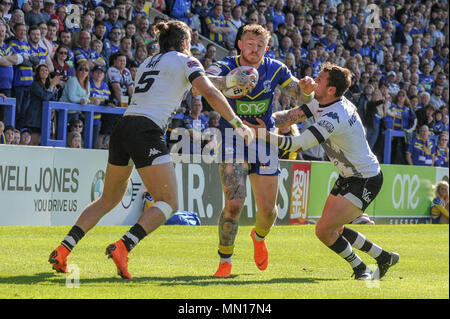 13th May 2018 , Halliwell Jones Stadium , Warrington, England; Ladbrokes Challenge Cup rugby, Toronto Wolfpack v Warrington Wolves; Josh Charnley of Warrington Wolves is tackled Credit: News Images /Alamy Live News Stock Photo