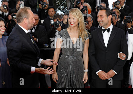 Cannes, France. 13th May, 2018. Benoit Poelvoorde, Virginie Efira and Gilles Lellouche attending the 'Sink or Swim / Le grand bain' premiere during the 71st Cannes Film Festival at the Palais des Festivals on May 13, 2018 in Cannes, France Credit: Geisler-Fotopress/Alamy Live News Stock Photo