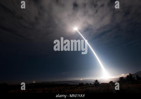 An unarmed Minuteman III intercontinental ballistic missile launches during an operational test at 2:10 a.m. Pacific Daylight Time Wednesday, Aug. 2, 2017, at Vandenberg Air Force Base, Calif. (U.S. Air Force photo by Senior Airman Ian Dudley/ released) Stock Photo