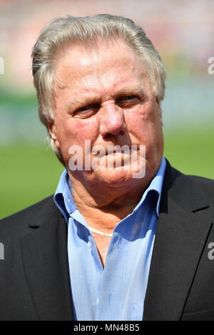 Nuremberg, Deutschland. 13th May, 2018. Franz BRUNGS (former professional football player), single photo, one-on-one cut, portrait, portrait, portrait. Soccer 2. Bundesliga/1.FC Nuremberg-Fortuna Dusseldorf 2-3, 34.matchday, matchday34, League2, Season 2017/18 on 13/05/2018 Max-Morlock Stadium. | usage worldwide Credit: dpa/Alamy Live News Stock Photo