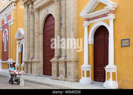 Colonial architecture on Carrera 4, the Old Town, Cartagena, Colombia Stock Photo