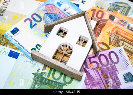 House On Money Real Estate Prices Land Tax Haus Auf